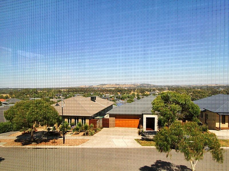 16 Werther Way, Doreen VIC 3754