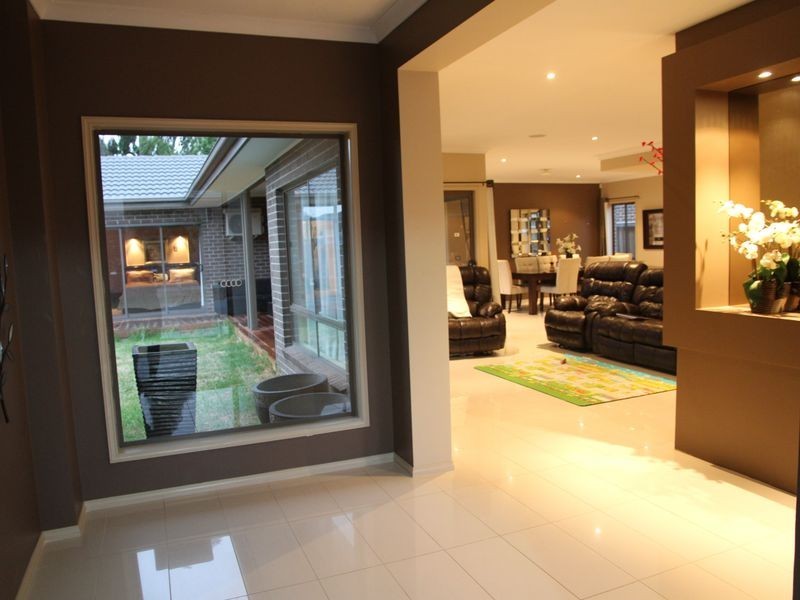 10 Taronga Way, South Morang VIC 3752