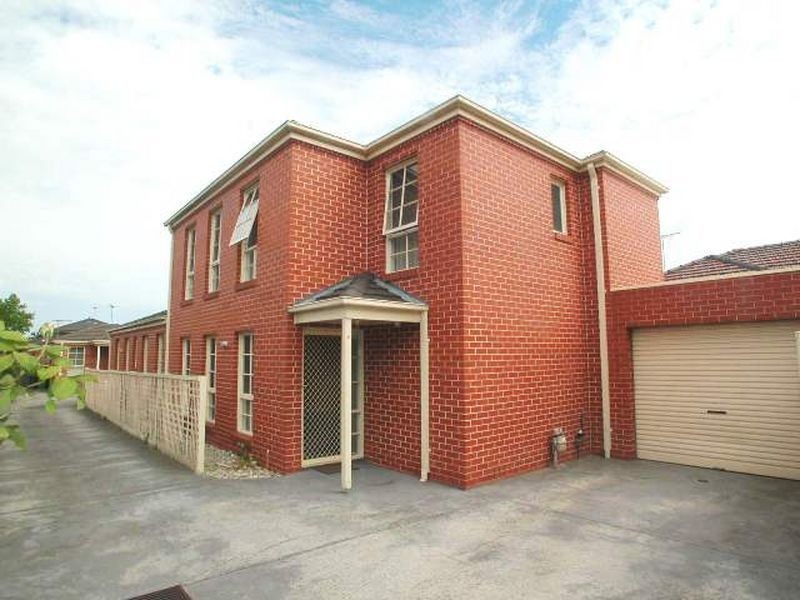 2/13 Daventry Street, Reservoir VIC 3073