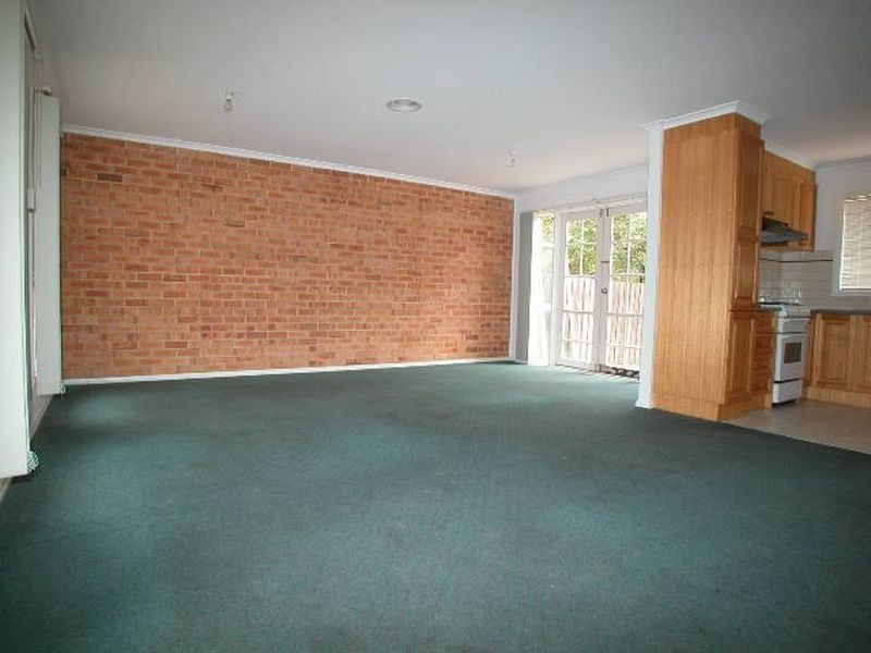 2/13 Daventry Street, Reservoir VIC 3073