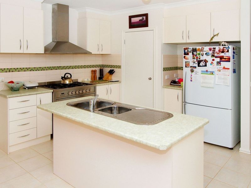 11 Kage Grove, Mernda VIC 3754