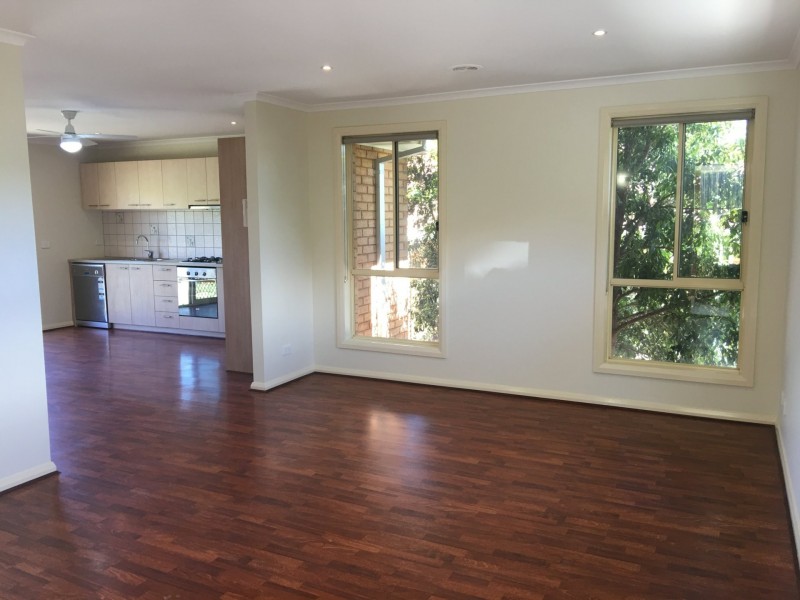 2/49 Nicholson Crescent, Meadow Heights VIC 3048