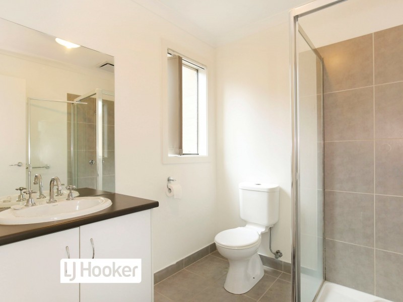 6 Treeview Drive, South Morang VIC 3752