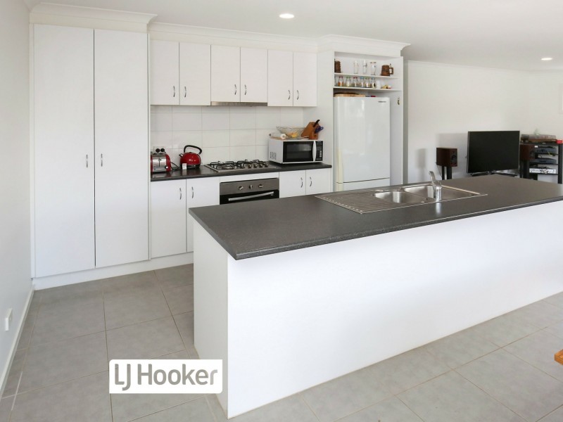 6 Treeview Drive, South Morang VIC 3752