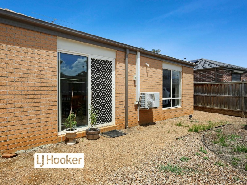 6 Treeview Drive, South Morang VIC 3752