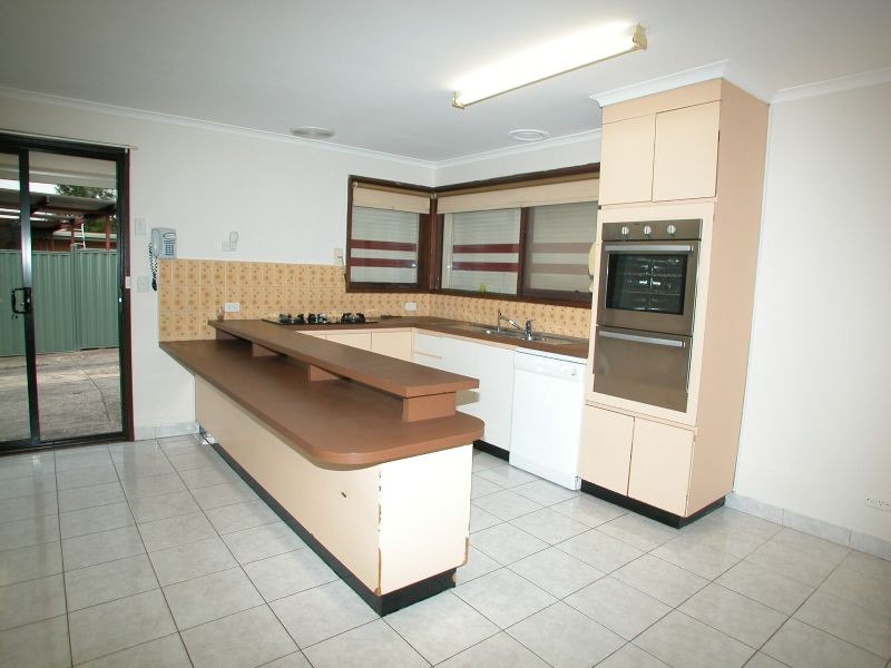 16 Cabernet Crescent, Bundoora VIC 3083