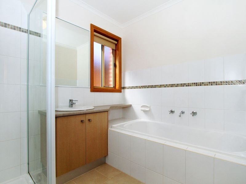 141 Vincent Drive, South Morang VIC 3752