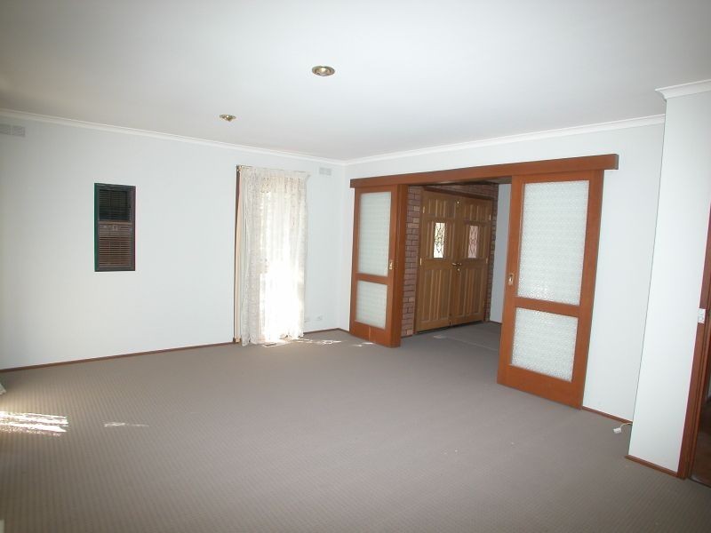 7 Meldrum Avenue, Mill Park VIC 3082