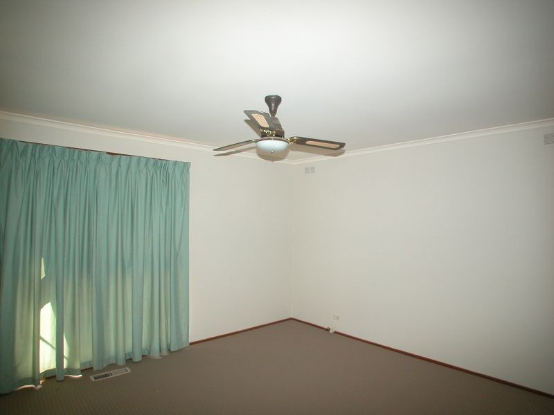 7 Meldrum Avenue, Mill Park VIC 3082