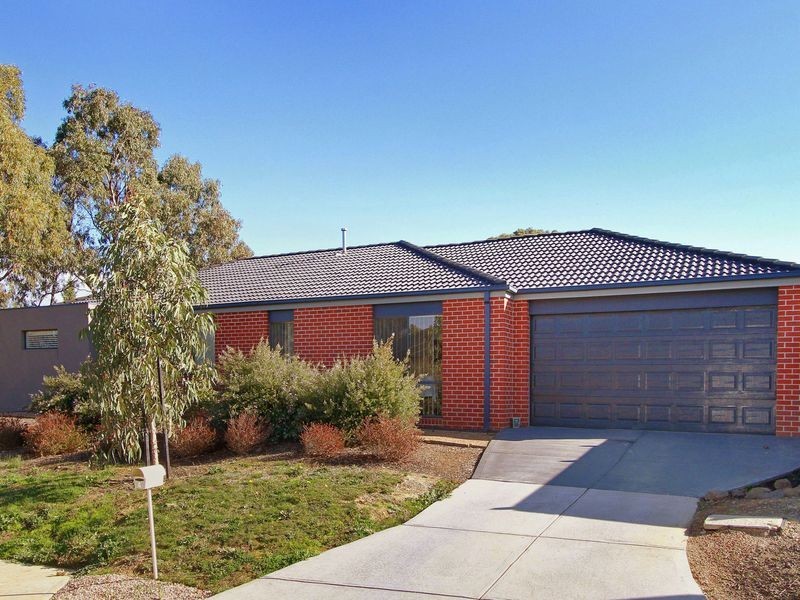 4 Harrie Place, Doreen VIC 3754