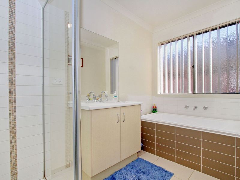 4 Harrie Place, Doreen VIC 3754