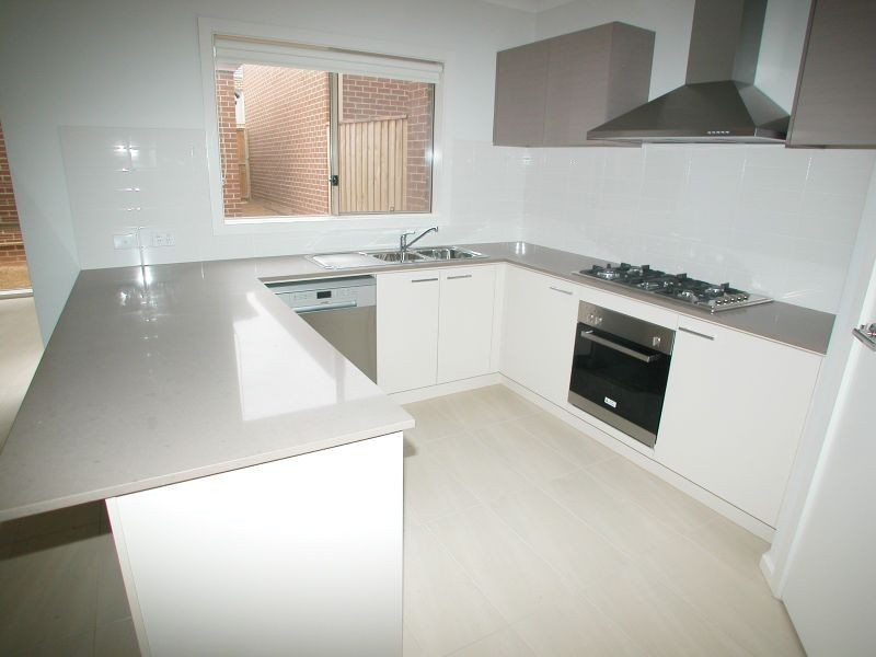 29 Palisades Boulevard, South Morang VIC 3752