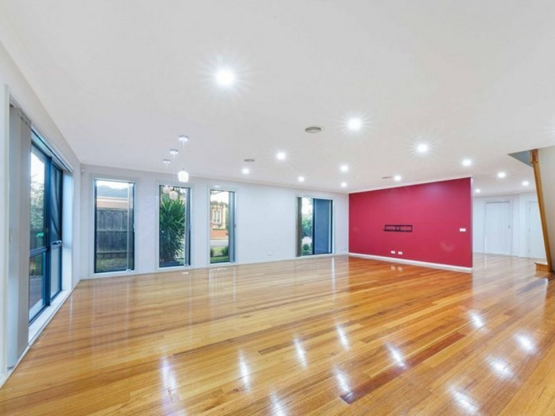 10 Coleraine Street, Epping VIC 3076