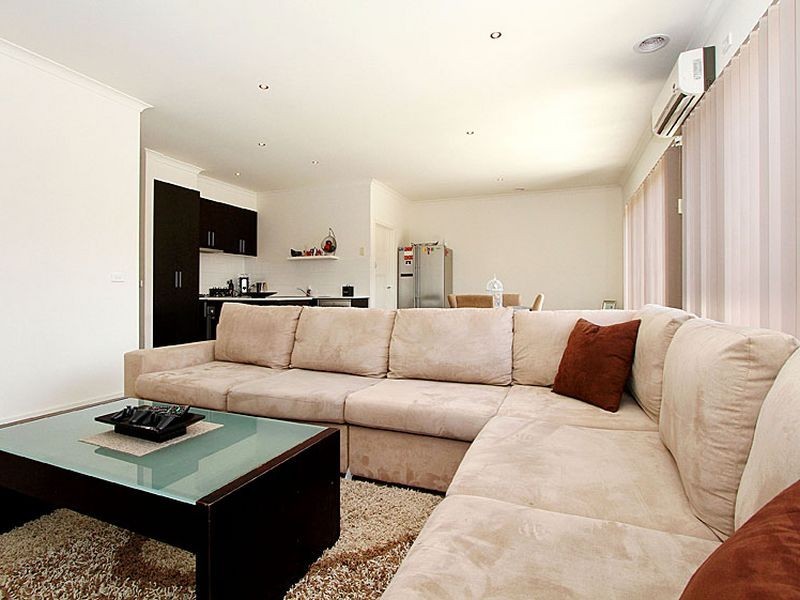 14 Dolphin Drive, South Morang VIC 3752