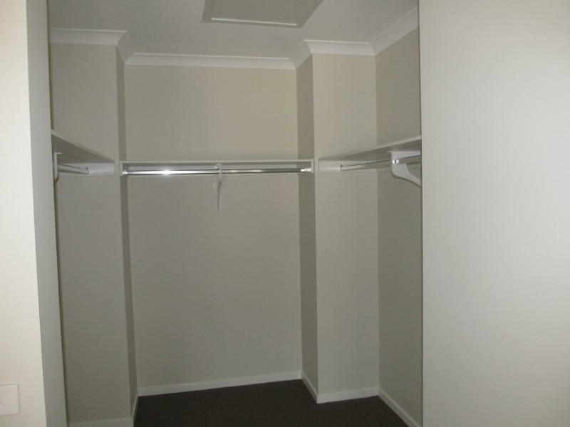 4 Black Braes Boulevard, Mernda VIC 3754