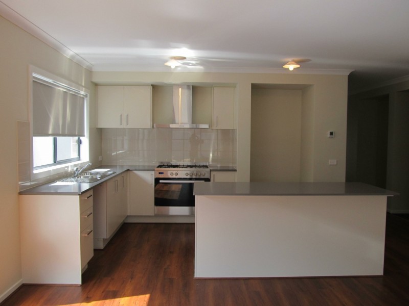 4 Black Braes Boulevard, Mernda VIC 3754