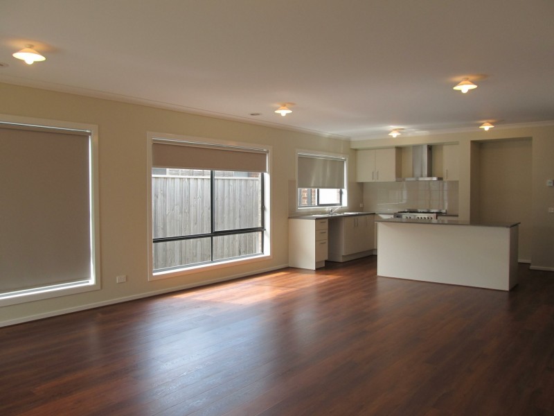 4 Black Braes Boulevard, Mernda VIC 3754