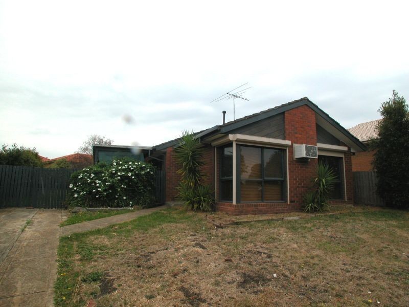 10 Clifford Close, Mill Park VIC 3082