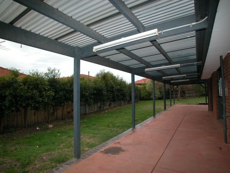 10 Clifford Close, Mill Park VIC 3082
