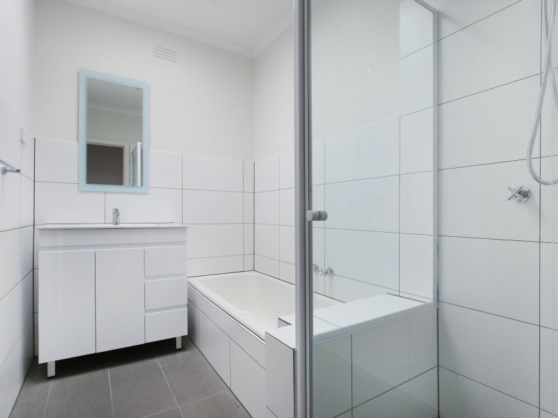 Unit 2/105 Gooch Street, Thornbury VIC 3071