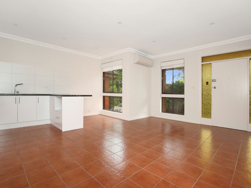 Unit 2/105 Gooch Street, Thornbury VIC 3071