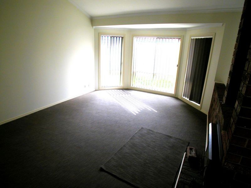 11 Pivot Place, Mill Park VIC 3082