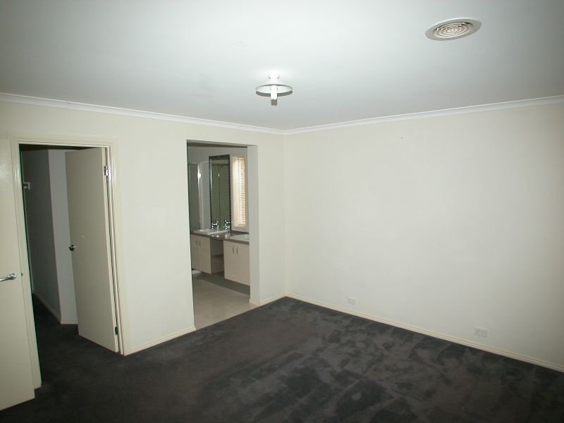 5 Bellini Way, Mernda VIC 3754