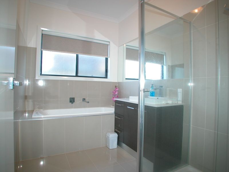 22 Risdon Chase, Wollert VIC 3750