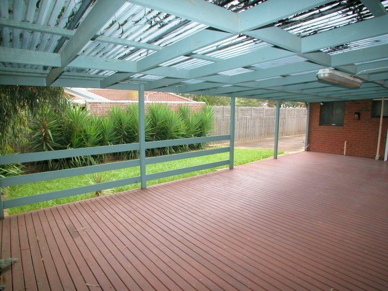6 Parklea Court, Mill Park VIC 3082