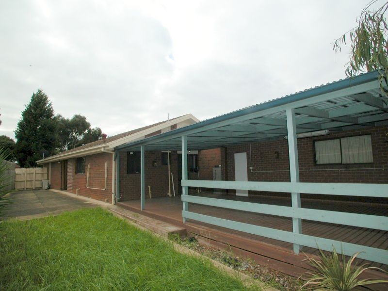 6 Parklea Court, Mill Park VIC 3082