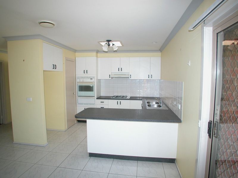 Unit 1/6 Bradley Drive, Mill Park VIC 3082