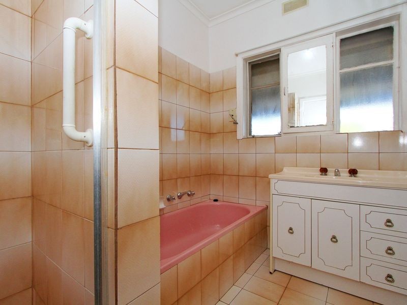 105 Cedar Street, Thomastown VIC 3074