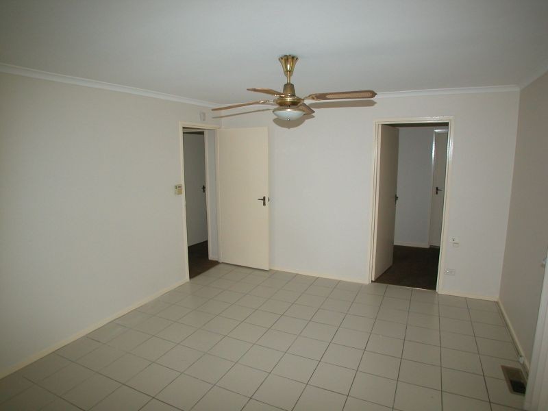 9 Higgs Avenue, Mill Park VIC 3082