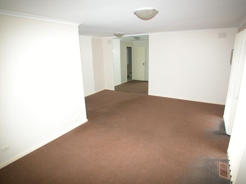 9 Higgs Avenue, Mill Park VIC 3082