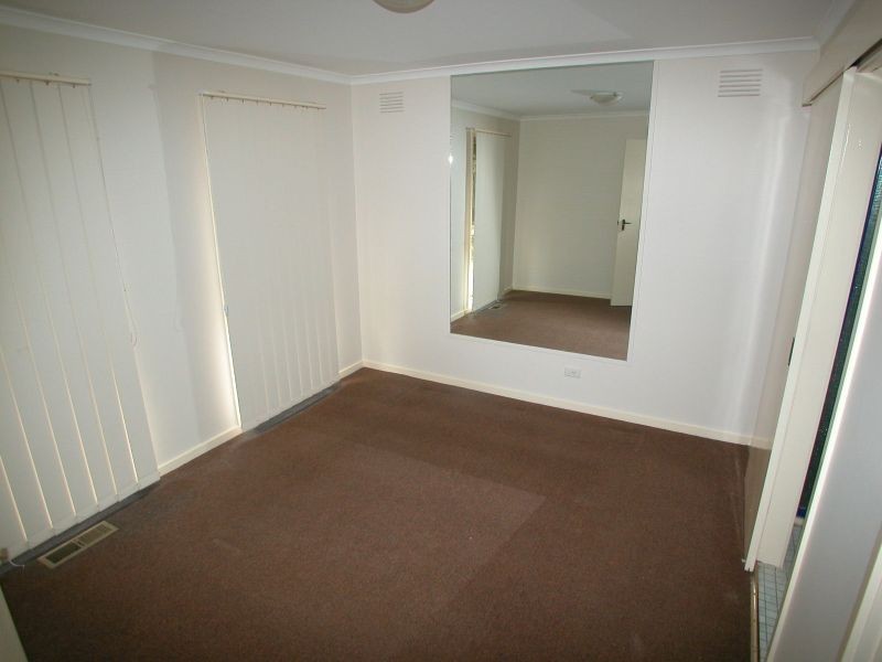 9 Higgs Avenue, Mill Park VIC 3082