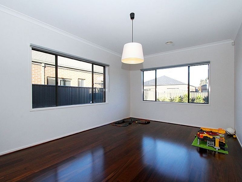 57 Panton Gap Drive, South Morang VIC 3752