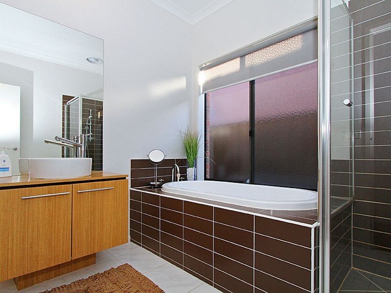 57 Panton Gap Drive, South Morang VIC 3752