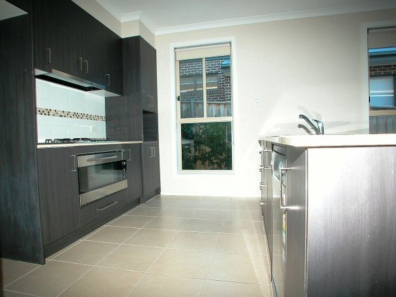 5 Coulthard Crescent, Doreen VIC 3754