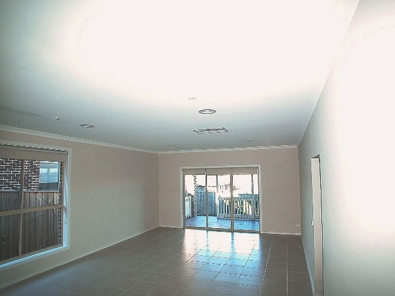 5 Coulthard Crescent, Doreen VIC 3754