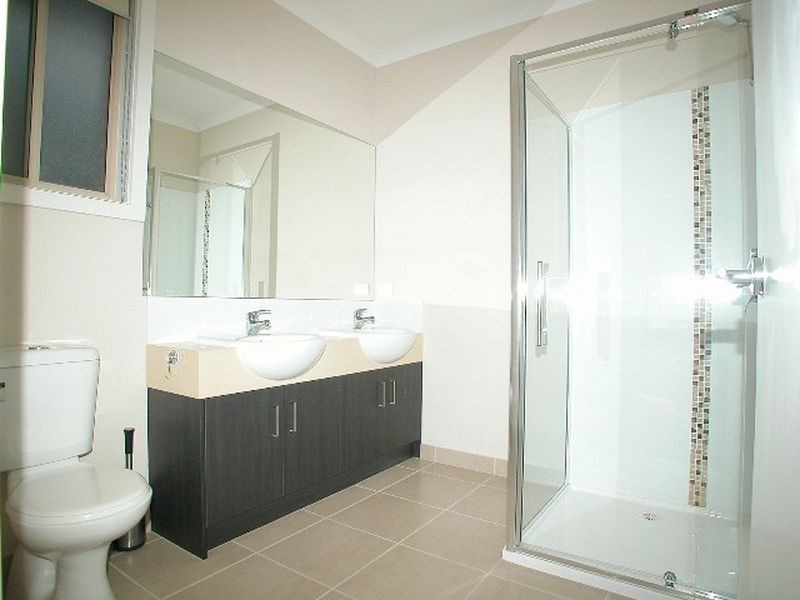 5 Coulthard Crescent, Doreen VIC 3754