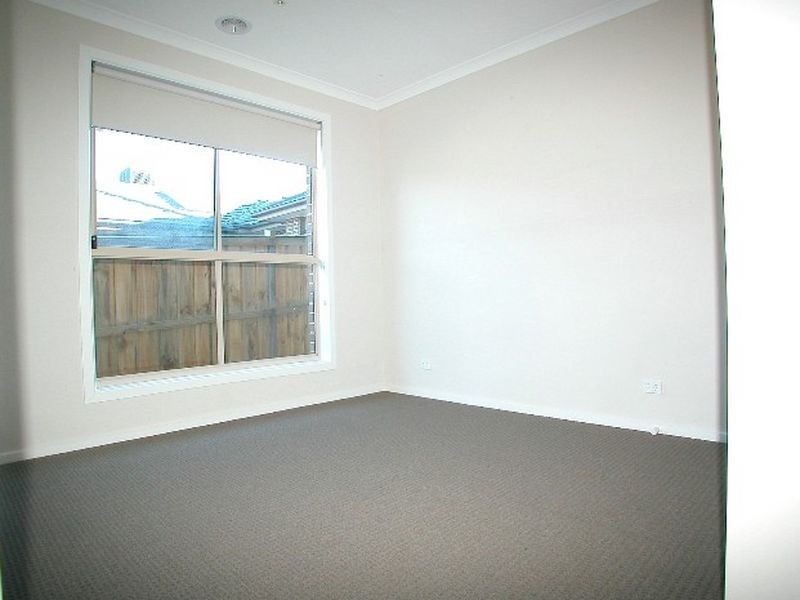 5 Coulthard Crescent, Doreen VIC 3754