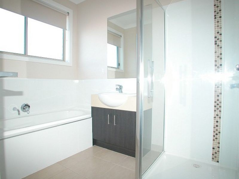 5 Coulthard Crescent, Doreen VIC 3754