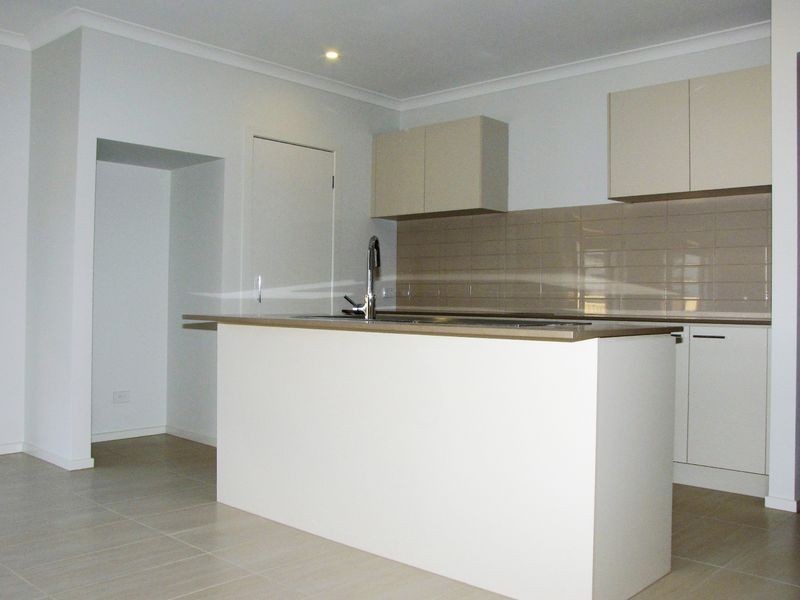 8 Bluejay Road, Doreen VIC 3754