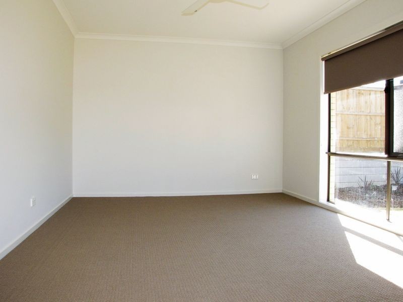 8 Bluejay Road, Doreen VIC 3754