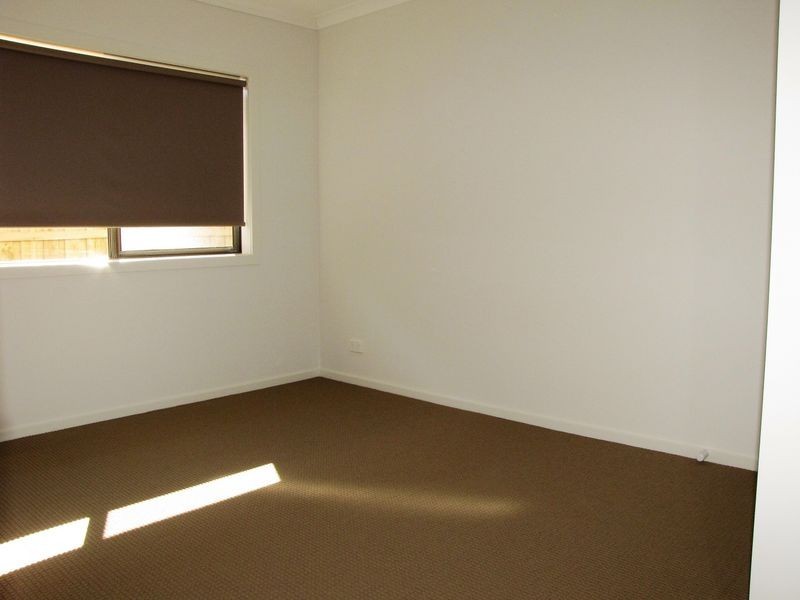 8 Bluejay Road, Doreen VIC 3754