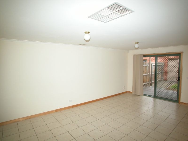 23 Vincent Drive, South Morang VIC 3752