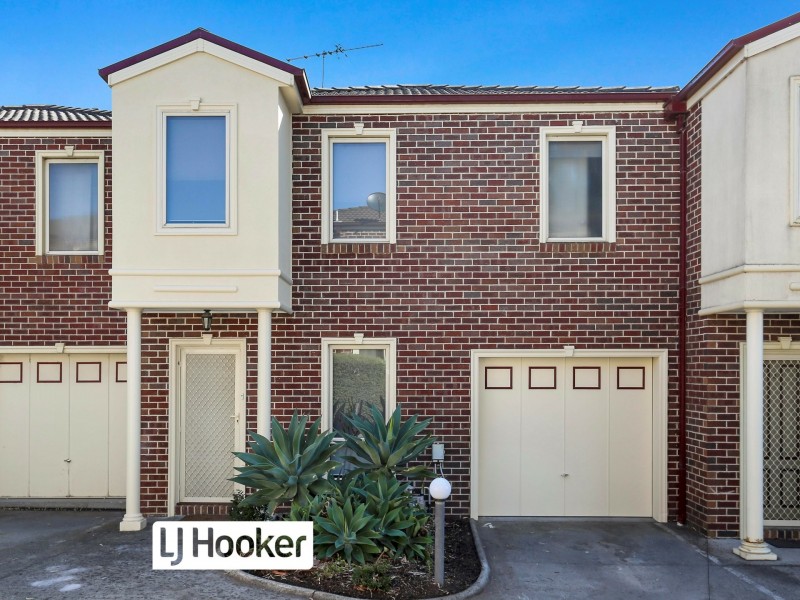 4/4 Rivergum Drive, Mill Park VIC 3082