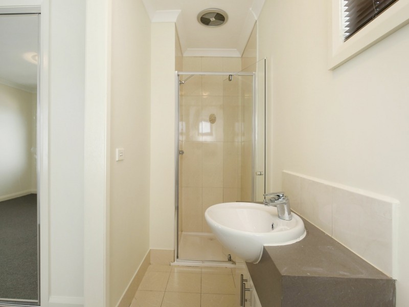 4/12 Blair Street, Broadmeadows VIC 3047