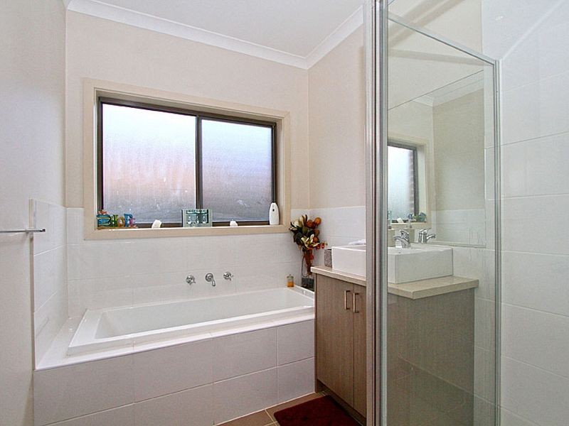 11 Lupin Street, Mernda VIC 3754