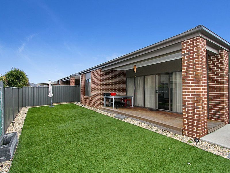 11 Lupin Street, Mernda VIC 3754